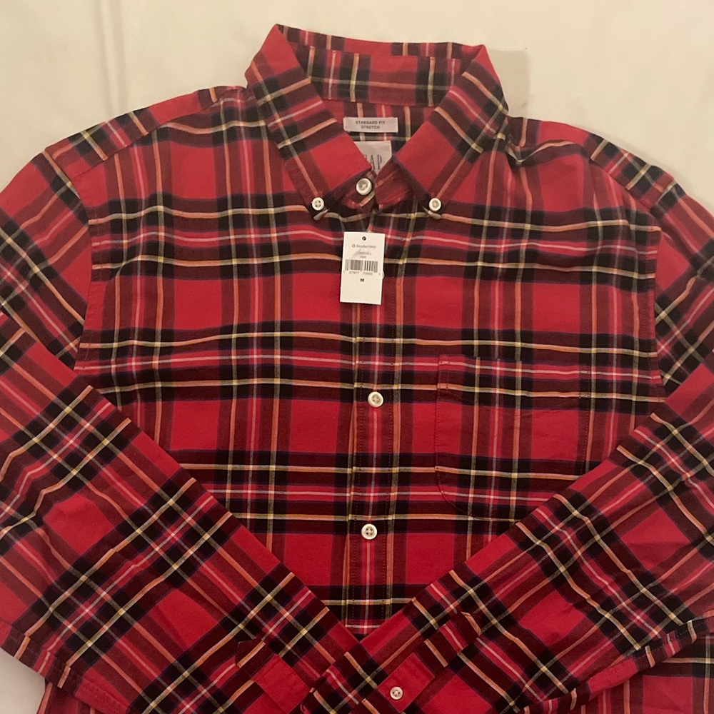 BRAND NEW/ With TAGS / GAP plaid button down❣️❣️❣️
